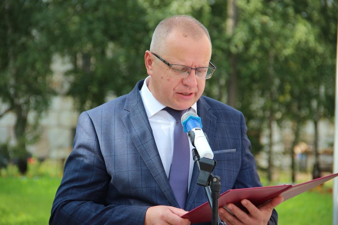 Поздравление с Днем знаний.