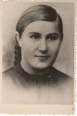 Ина Константинова.